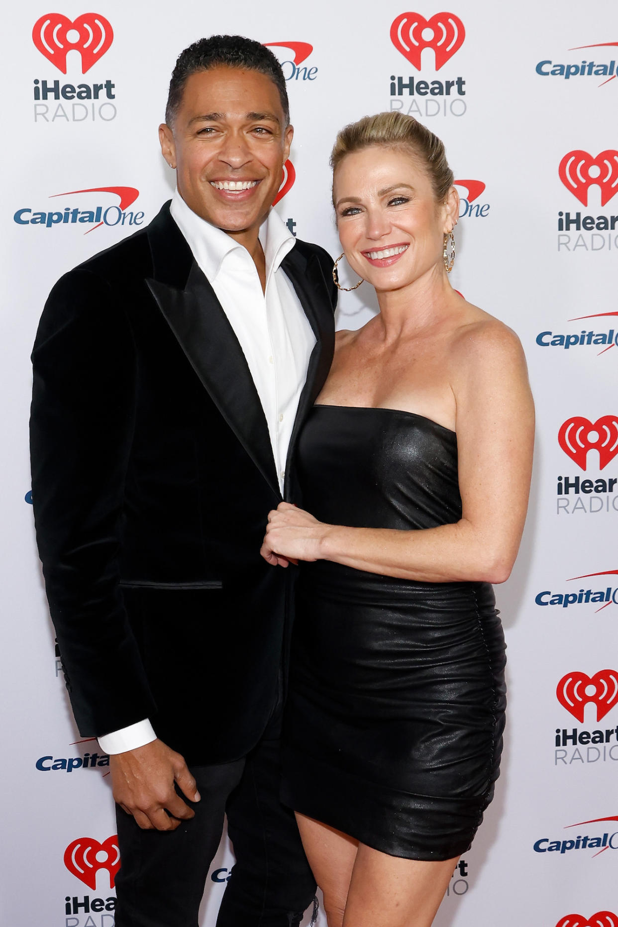 Amy Robach T J Holmes Get Candid About Dealing With Money as a Couple