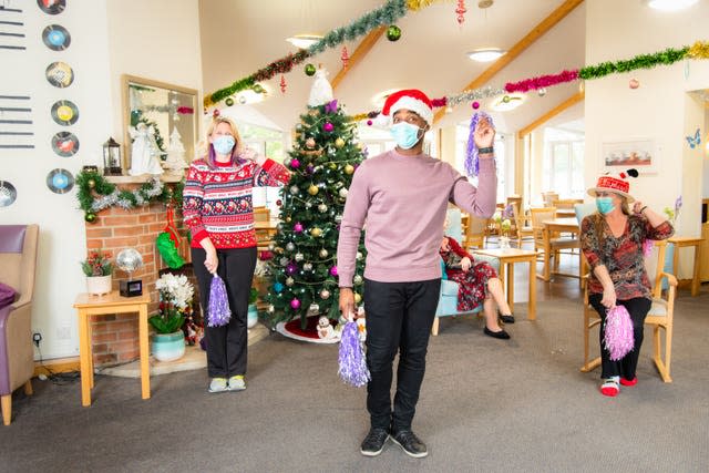 Ore Oduba meets care home residents