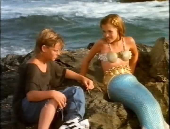 <div><p>"There was this movie that feels like a childhood fever dream to me now: this kid was walking around an island and found a pizza tree. He climbed up and tried to eat a slice of pizza, but a sand shark "swam" through the sand beneath the tree and trapped him up there. So, he put some bubblegum on the pizza and threw it down so the sand shark would eat it and get stuck in the gum!"</p><p>—<a href="https://www.reddit.com/r/AskReddit/comments/sf5p69/comment/huob14z/?utm_source=reddit&utm_medium=web2x&context=3" rel="nofollow noopener" target="_blank" data-ylk="slk:u/Corey_Bee;elm:context_link;itc:0;sec:content-canvas" class="link ">u/Corey_Bee</a></p><p>"This and other Moon Beam Entertainment films were surreal as hell and I'm pretty sure you had to either rent them at blockbuster or come across it organically."</p><p>—<a href="https://www.reddit.com/r/AskReddit/comments/sf5p69/comment/hupmnor/?utm_source=reddit&utm_medium=web2x&context=3" rel="nofollow noopener" target="_blank" data-ylk="slk:u/Nix;elm:context_link;itc:0;sec:content-canvas" class="link ">u/Nix</a></p></div><span> Paramount Home Video</span>