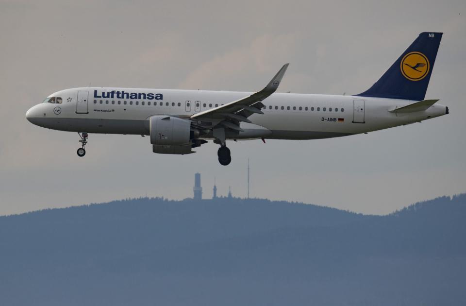 Lufthansa plane