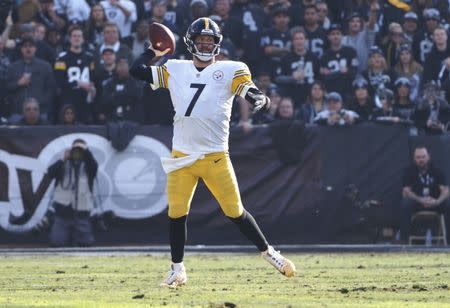 Dec 9, 2018; Oakland, CA, USA; Pittsburgh Steelers quarterback Ben Roethlisberger (7) throws the ball against the Oakland Raiders during the first quarter at Oakland Coliseum. Mandatory Credit: Kelley L Cox-USA TODAY Sports