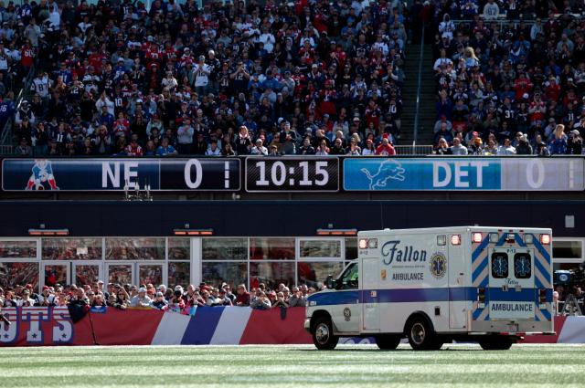 Injured Lions player taken away in ambulance during game vs. Patriots 