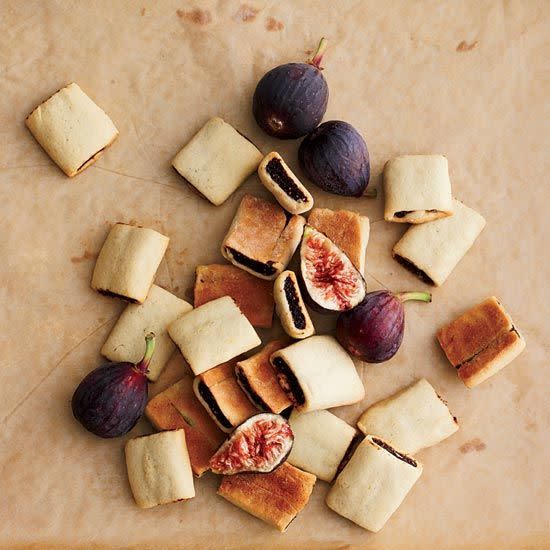 Fig Bars With Red Wine and Anise Seeds