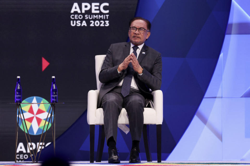 Prime Minister of Malaysia Anwar Ibrahim attends the Asia-Pacific Economic Cooperation (APEC) CEO Summit in San Francisco, California, U.S., 15 November 2023. 