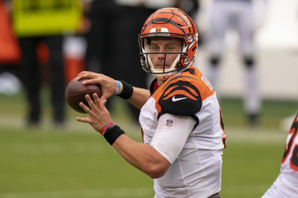 Cincinnati Bengals quarterback Joe Burrow prepares to throw against the Philadelphia Eagles.