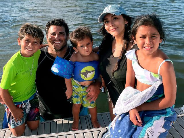 Snooki Instagram Nicole 'Snooki' Polizzi and Jionni LaValle with their three children — Lorenzo, Angelo and Giovanna