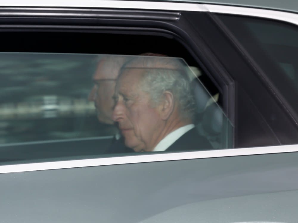 König Charles III. hat Schloss Balmoral verlassen und reist nach London. (Bild: getty/Jeff J Mitchell / Getty Images)