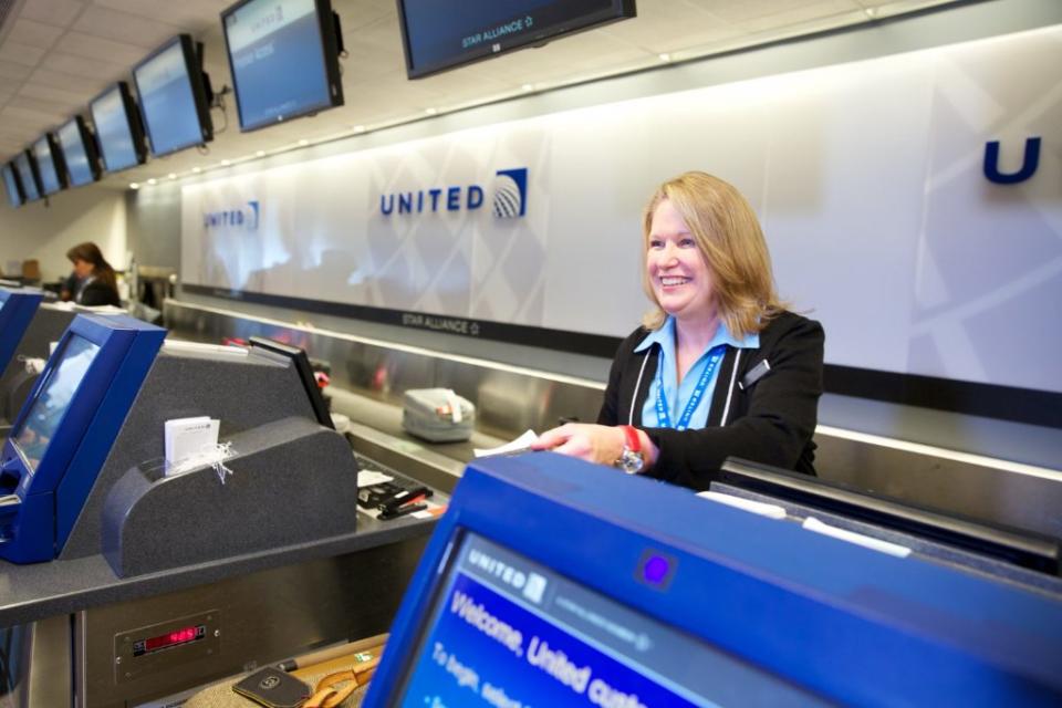 United Becomes First Airline to Add Gender Identifications for Non-Binary Flyers