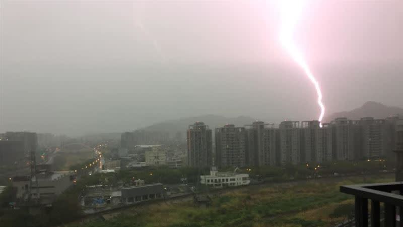 這波鋒面各水庫有進帳。（圖／翻攝自臉書我是台中人－生活分享團）