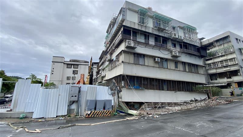 大直建案地質改良未達預期效果釀民宅塌陷，專家點出雙北2地同屬土壤敏感地區。（圖／台北市攝影記者聯誼會提供）