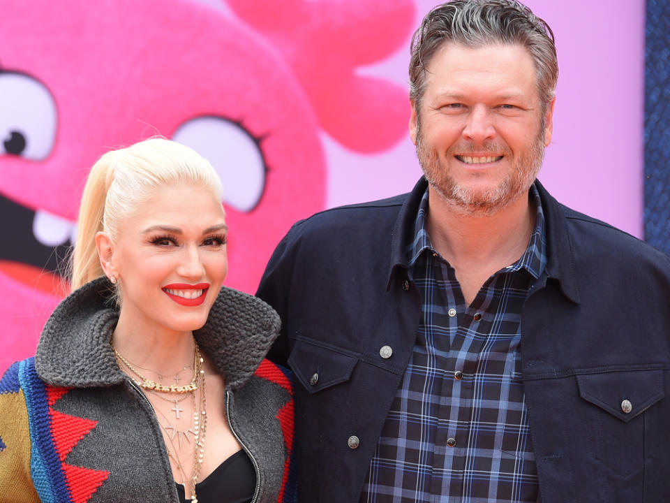 Gwen Stefani hat Blake Shelton einen neuen Haarschnitt verpasst. (Bild: DFree / Shutterstock.com)