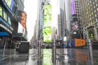 Times Square, en Nueva York, completamente vacía y con los locales cerrados el 20 de marzo. (Foto: Lev Radin / Pacific Press / LightRocket / Getty Images).
