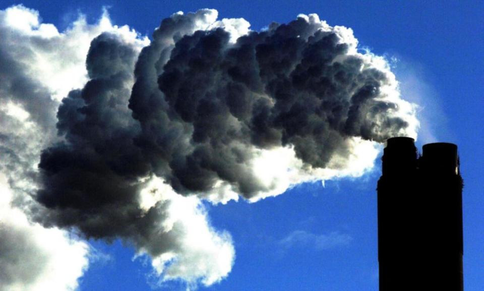 coal plants belt out smoke