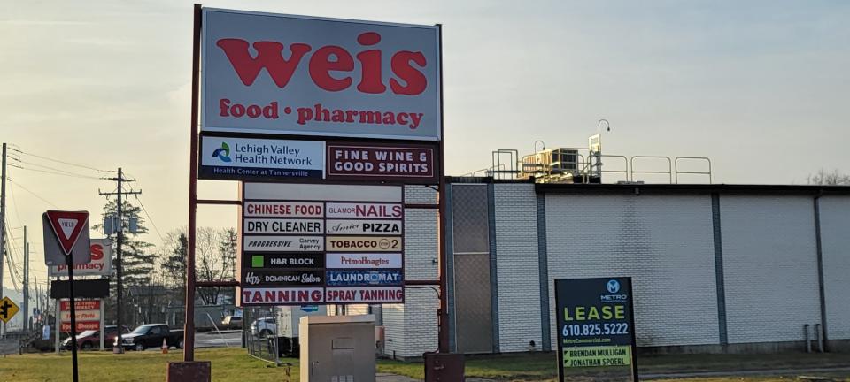 Tannersville Plaza on Route 611, anchored by Weis, has added a new business, PrimoHoagies. The grand opening will be on Thursday, Dec. 14, 2023. It is the first location in Monroe County.