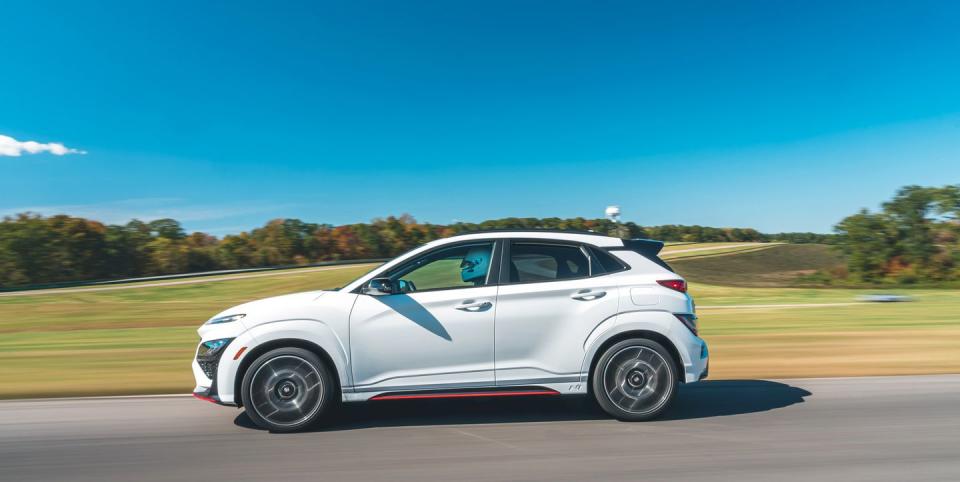 hyundai kona n at 2023 lightning lap