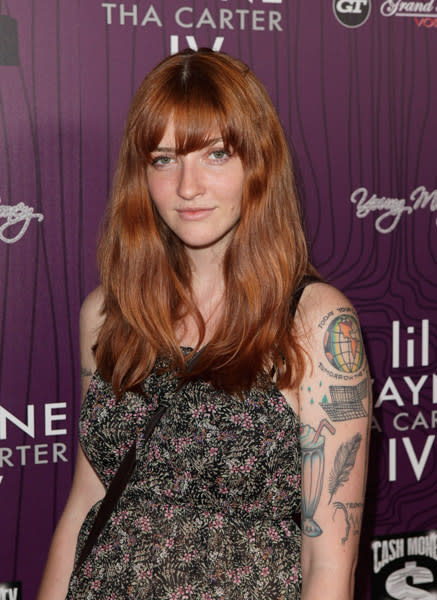 Katy Goodman, la pelirroja de Vivian Girls, tiene muchas tatuajes que empatan con su estilo grunge y desenfadado.