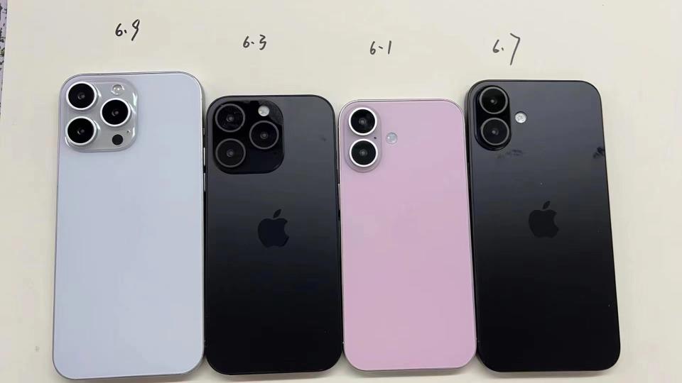 Four alleged iPhone 16 dummies, featuring their sizes written above them.