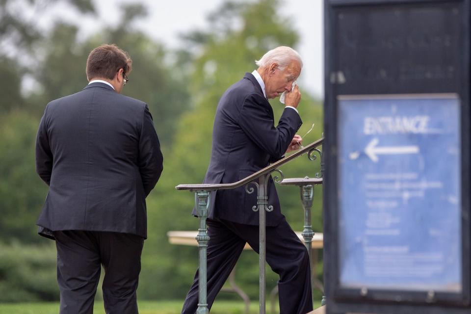 10) Former Vice President Joe Biden enters the National Cathedral.