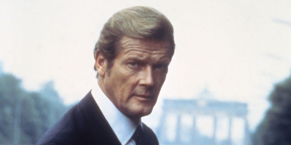 sir roger moore ﻿on the set of octopussy