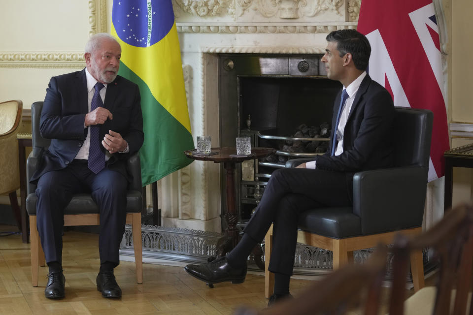 Britain's Prime Minister Rishi Sunak, right, listens to the President of Brazil, Lula da Silva during their meeting inside 10 Downing Street London, Friday, May 5, 2023. (AP Photo/Kin Cheung, Pool)