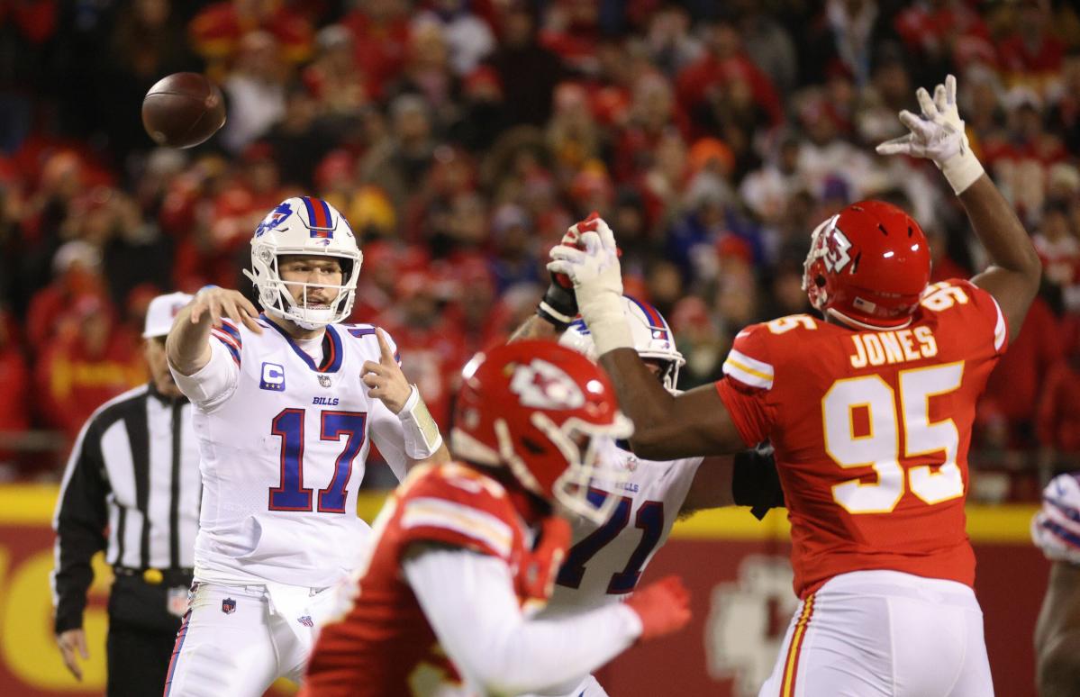 Josh Allen fumes after trip by Chris Jones isn't called on KC sack