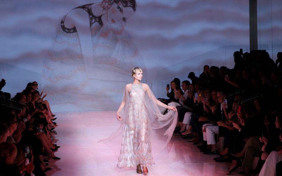Armani's last look: a fitting end to an ethereal show