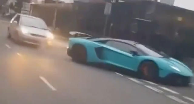 Who's at fault?' Moment a $265,000 Lamborghini is rear-ended