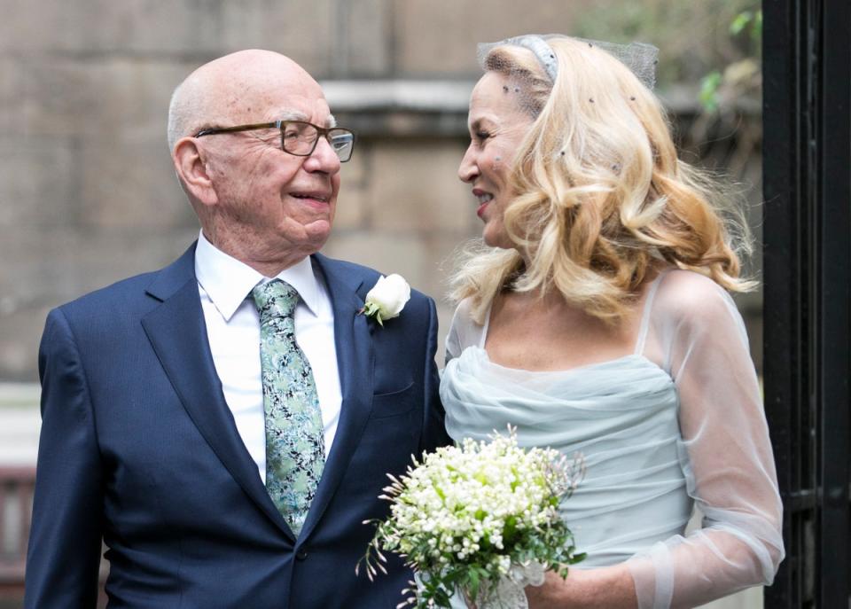 Rupert Murdoch and Jerry Hall seen leaving St Brides Church after their wedding on March 5, 2016 in London, England.   (Getty Images)