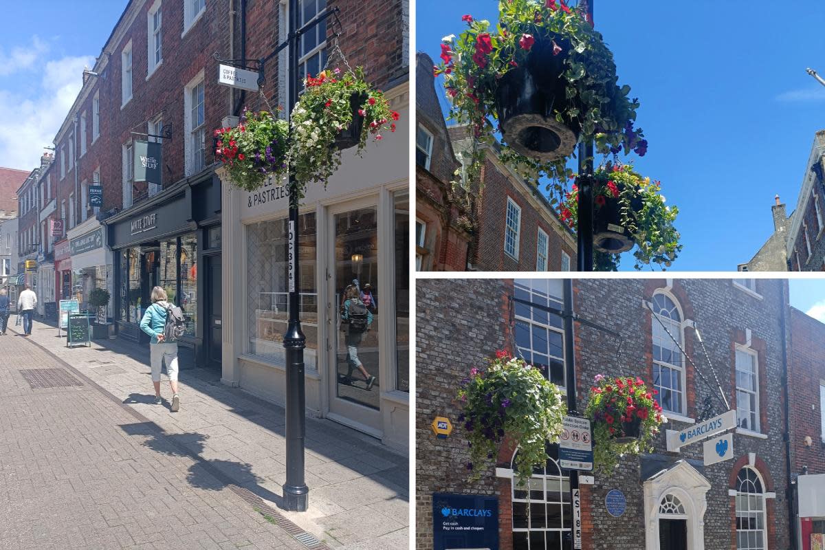 Floral hanging baskets have returned to Dorchester <i>(Image: Dorchester Town Council)</i>