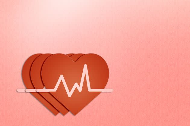 Don't ignore these less-obvious signs you're experiencing a heart issue. (Photo: Carol Yepes via Getty Images)