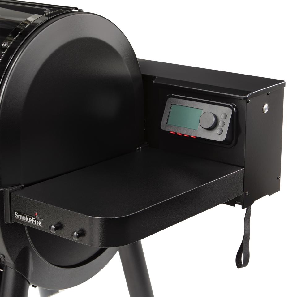 <p>Weber SmokeFire Stealth Edition</p>
