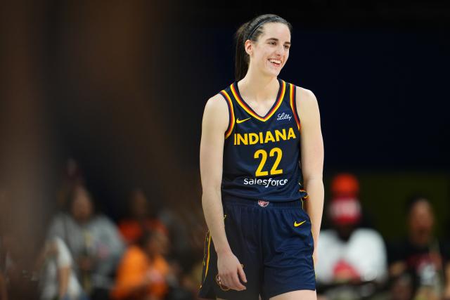Caitlin Clark Had an Epic WNBA Debut After Diana Taurasi Warned 'Reality Is  Coming' - Yahoo Sports