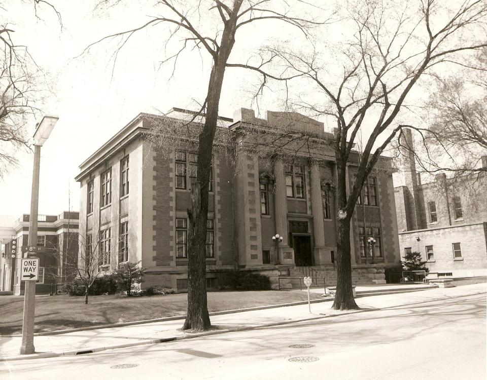 The old Manitowoc Public Library, at the northwest corner of North Eighth and Chicago streets.