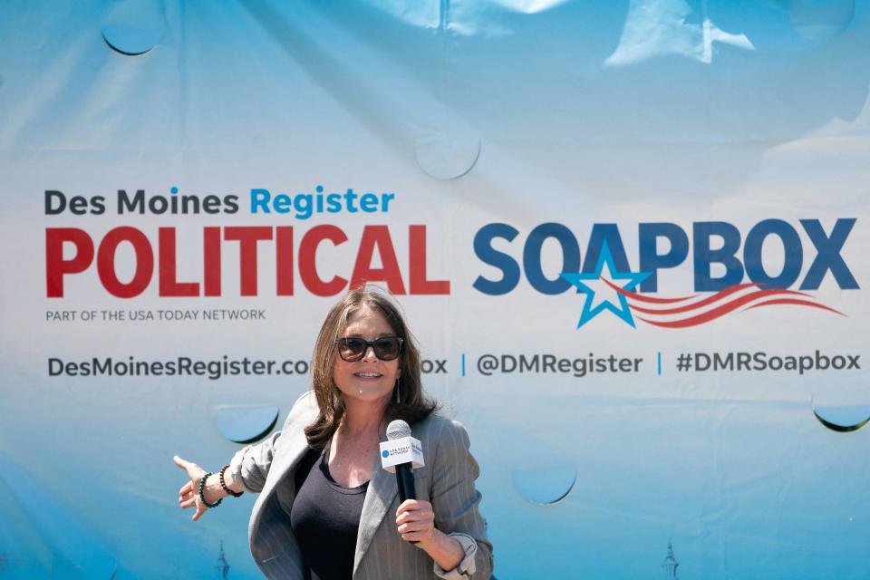 Marianne Williamson, 2024 Presidential hopeful, speaks at the Des Moines Register Political Soapbox at the Iowa State Fair (AFP via Getty Images)