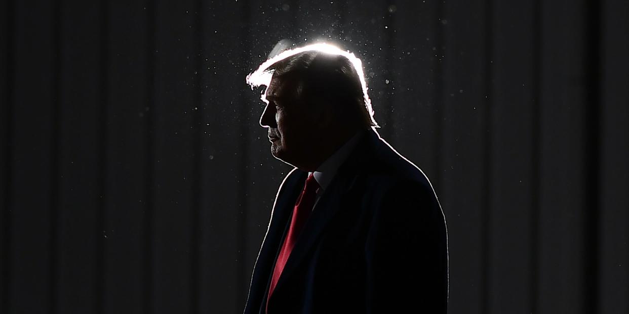 trump silhouette