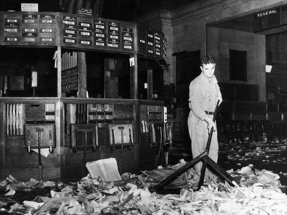 new york stock exchange ticker tape garbage crash 