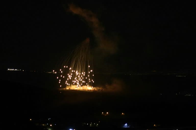 Un bombardeo israelí contra la localidad de Khiam, en el sur de Líbano, el 17 de abril de 2024 (Rabih Daher)