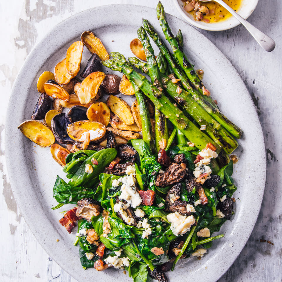 Spinach Salad with Morels, Bacon & Blue Cheese