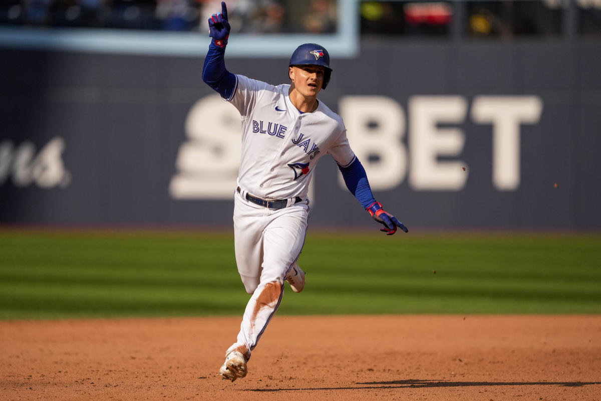 What happened to Jordan Romano? Blue Jays pitcher exits game vs