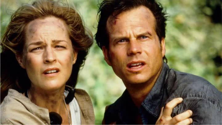 Helen Hunt and Bill Paxton as Jo and Bill looking to the distance in Twister.