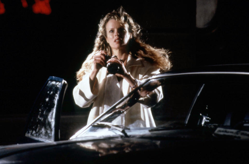 Kim Basinger as Vicki Vale in 'Batman' (Photo: Warner Bros./ Courtesy: Everett Collection)