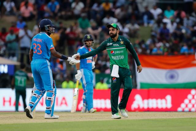 Pakistan vs India LIVE: Cricket score and updates from Asia Cup - Yahoo  Sports