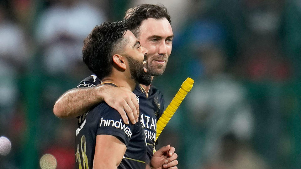 Aussie cricket star Glenn Maxwell and Virat Kohli celebrate RCB's win in the IPL. 