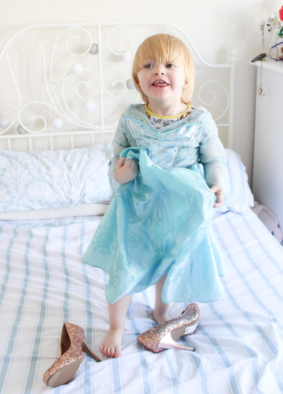 &ldquo;If there&rsquo;s such a thing as a &lsquo;<a href="http://www.huffingtonpost.com/topic/disney-frozen">Frozen</a>&rsquo; super fan, Noah is it,&rdquo; Hayley McLean-Glass said of her 3-year-old son.&nbsp; (Photo: Hayley McLean-Glass)