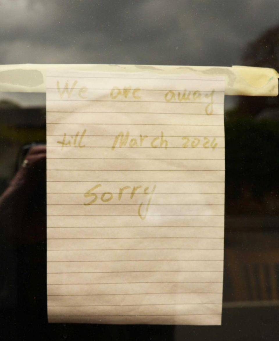 Wiltshire Times: A sign on Verona Restaurant’s front window states it is closed until March 24. Image: Trevor Porter77003-2