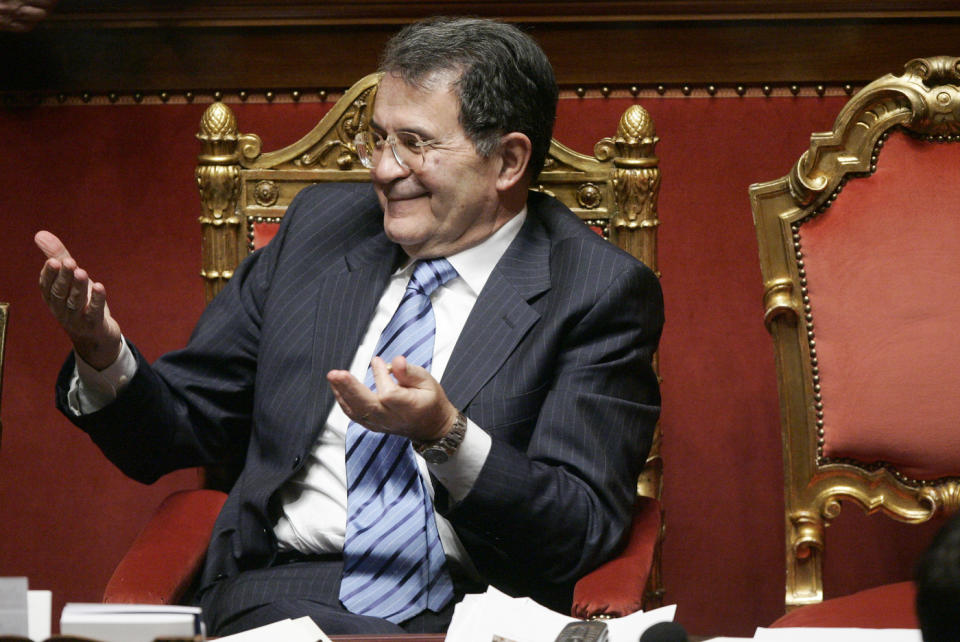 <p>Prima del governo Prodi (2006-2008), l’Italia non aveva, come tutta l’area Euro, molte preoccupazioni sullo spread, visto che non saliva mai oltre i 40 punti base. Infatti quando il governo di sinistra di allora concluse la sua esperienza, lasciò a Silvio Berlusconi uno spread pari a 37 punti. Nel 2007 era praticamente nullo. (Marco Merlini /LaPresse) </p>