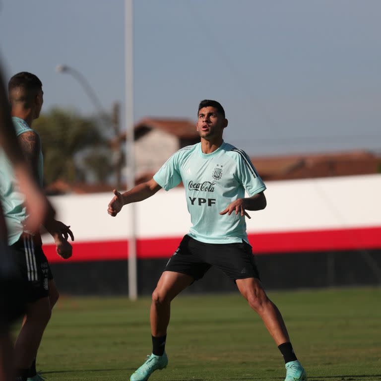 Cristian Romero, defensor central de la selección Argentina