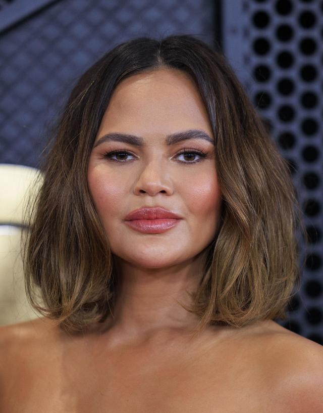 Chrissy Teigen 'Rocks' Green Hair In Latest Instagram Post