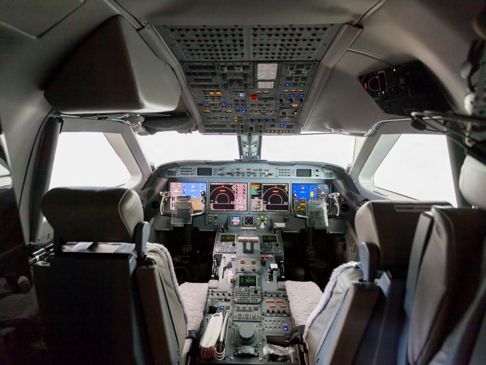 The view from the cockpit of a G550.