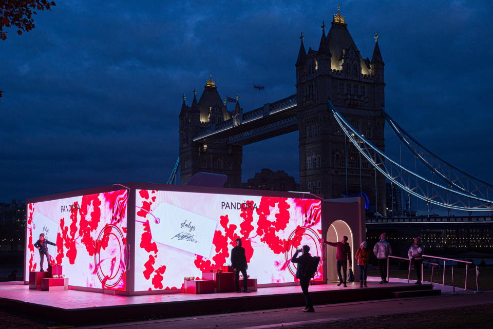 themed popup for Pandora, by London Bridge